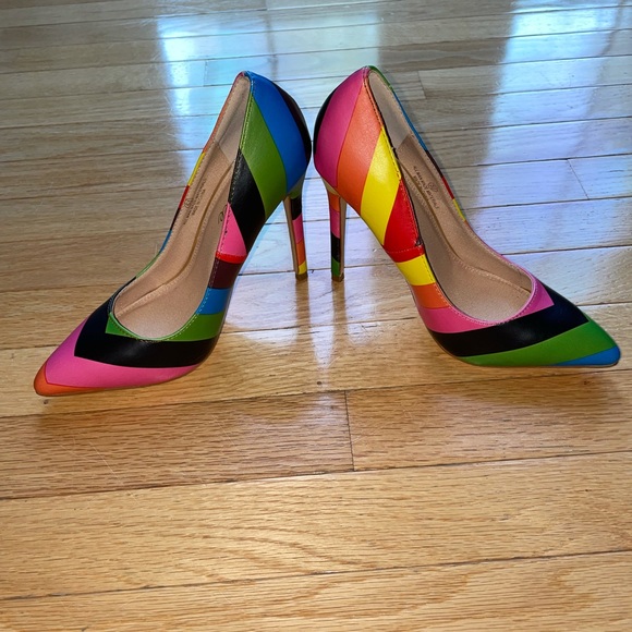 Colorful PRIDE 🌈 heels pumps 5 1/2 - Picture 2 of 14